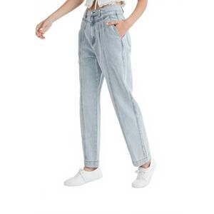 NEW MABLE pleated front detail straight jeans in light denim